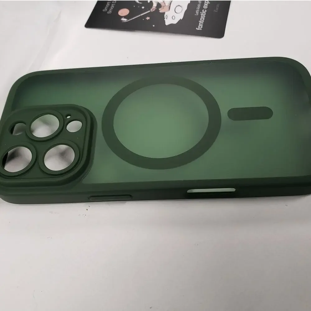 Magnetic Protective Case for Apple iPhone 16 Pro - Dark Green / Translucent